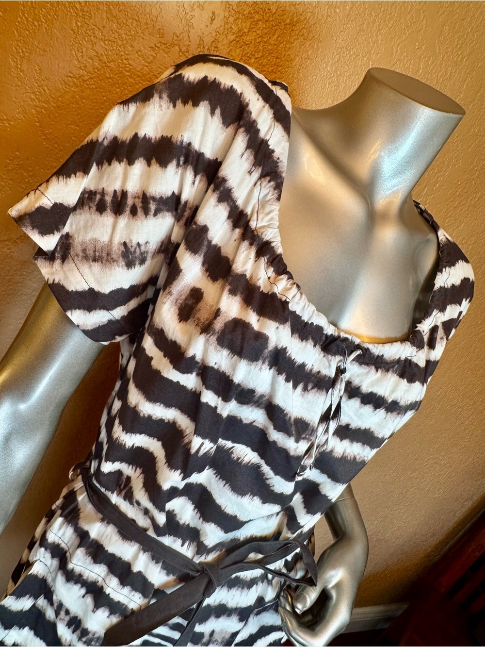 Max Mara Weekend Brown & Cream Tiger Stripe Lightweight Cotton Knee length Dress - Picture 2 of 15